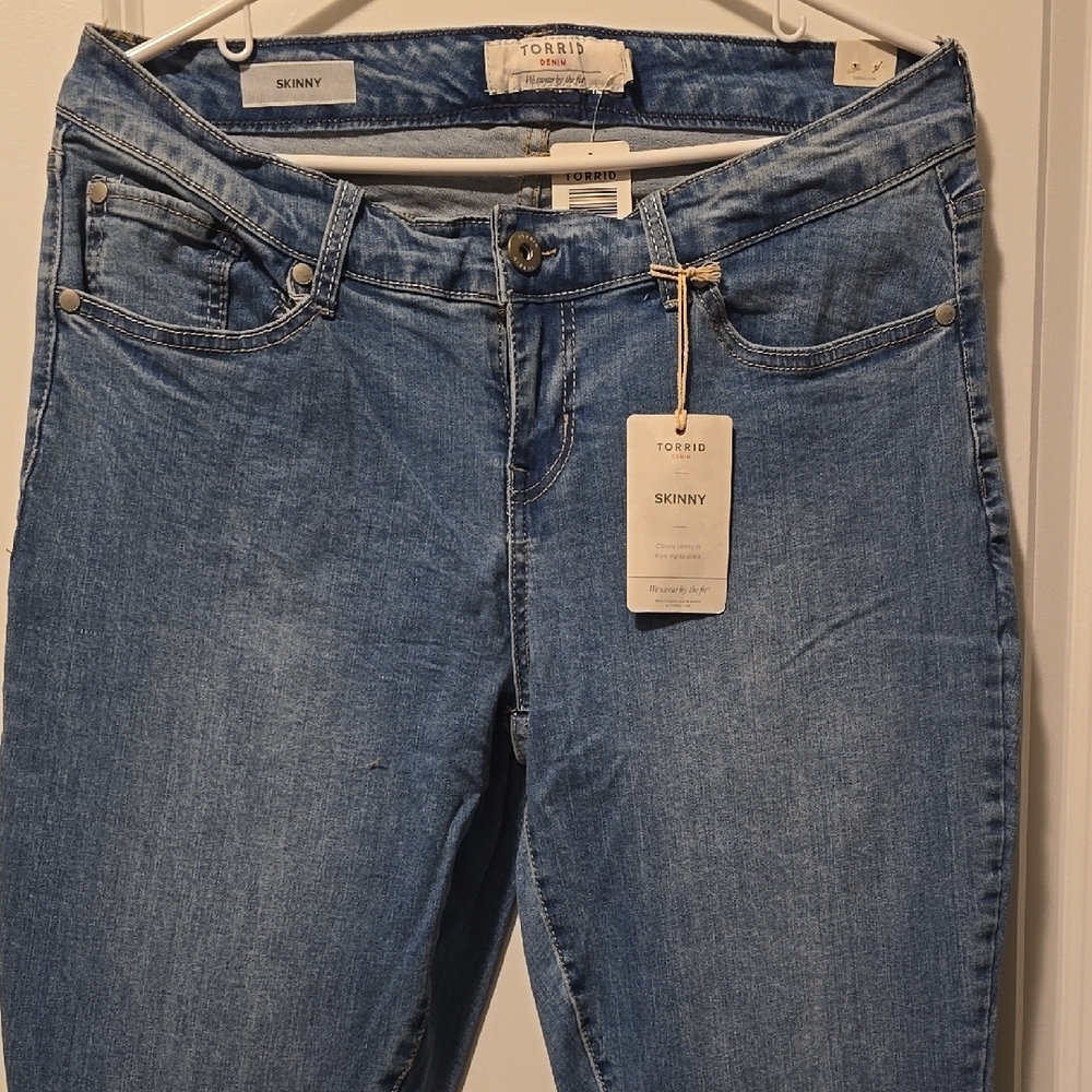 Torrid Women's Blue Skinny Jeans